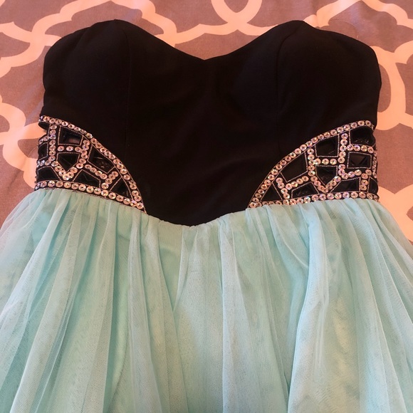 Prom Dress. Homecoming Strapless Dress - Picture 4 of 5